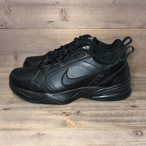 Men’s Nike Air Monarch IV - Picture 2 of 10